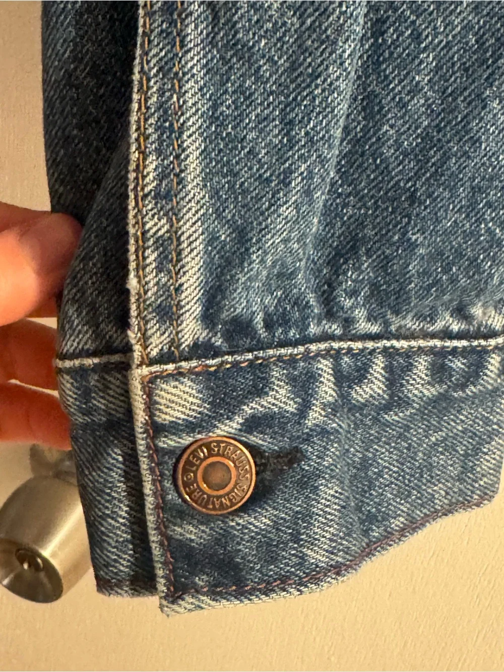 Levi Strauss Vintage Blue Denim Jacket Size Large UPC 039307701570 Men’s